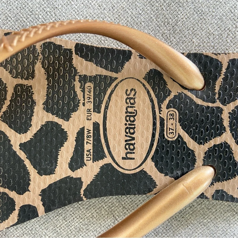 Havaianas Women's Sandals - Black and Tan Animal Print
